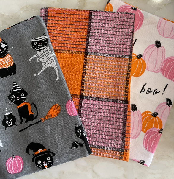 Towel - Halloween - Pumpkins Cats in Costume - Set 3 - Findlay Rowe Designs