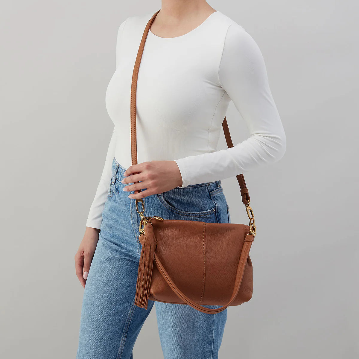 Hobo - Kori Crossbody - Pebbled Leather - Warm Honey - Findlay Rowe Designs