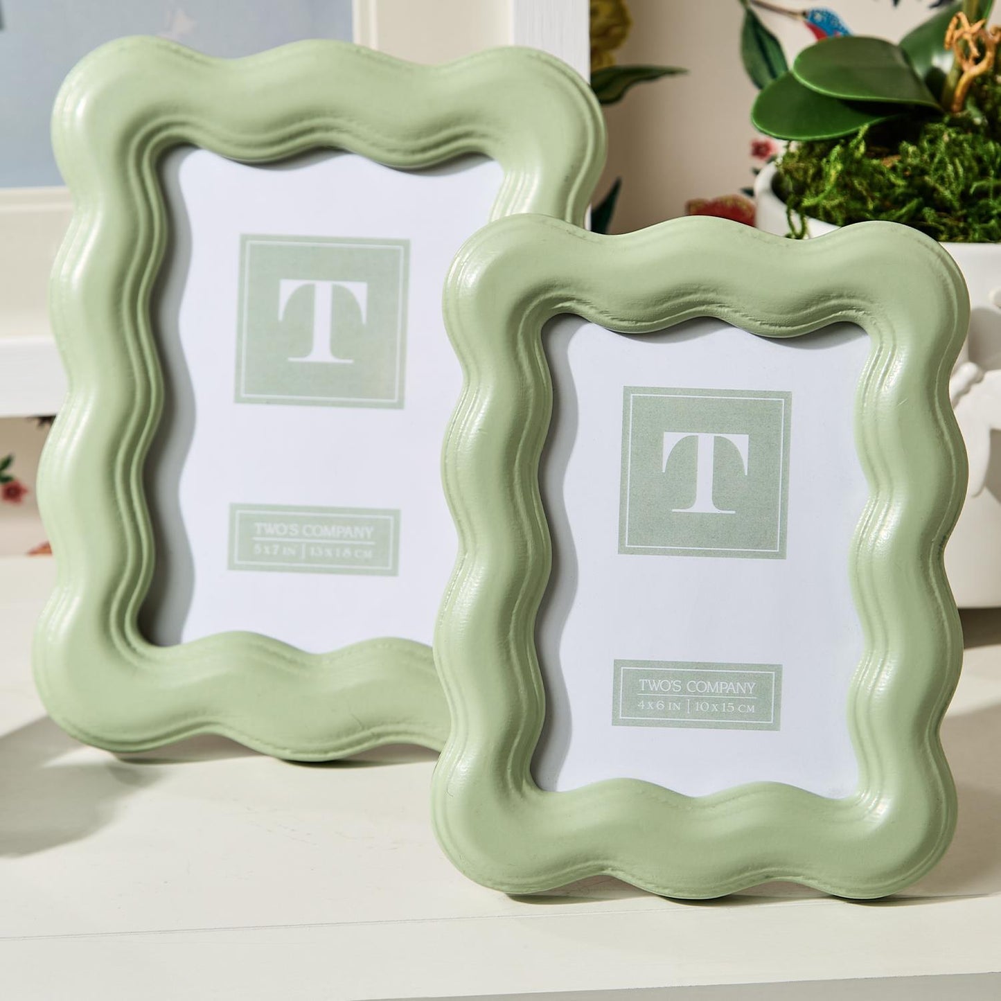 Frame - Wavy Wood - Green - Findlay Rowe Designs