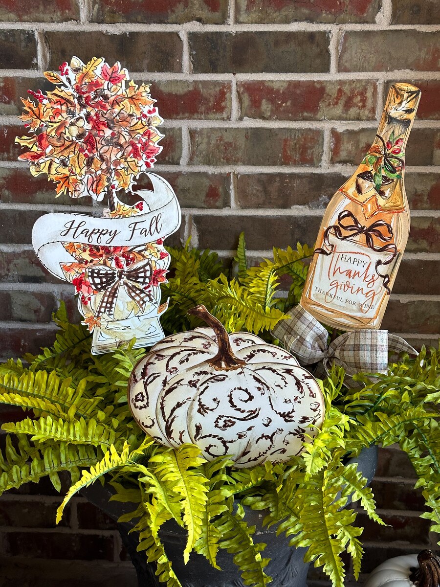 Round Top - Stake - Happy Thanksgiving Champagne Bottle - Findlay Rowe Designs