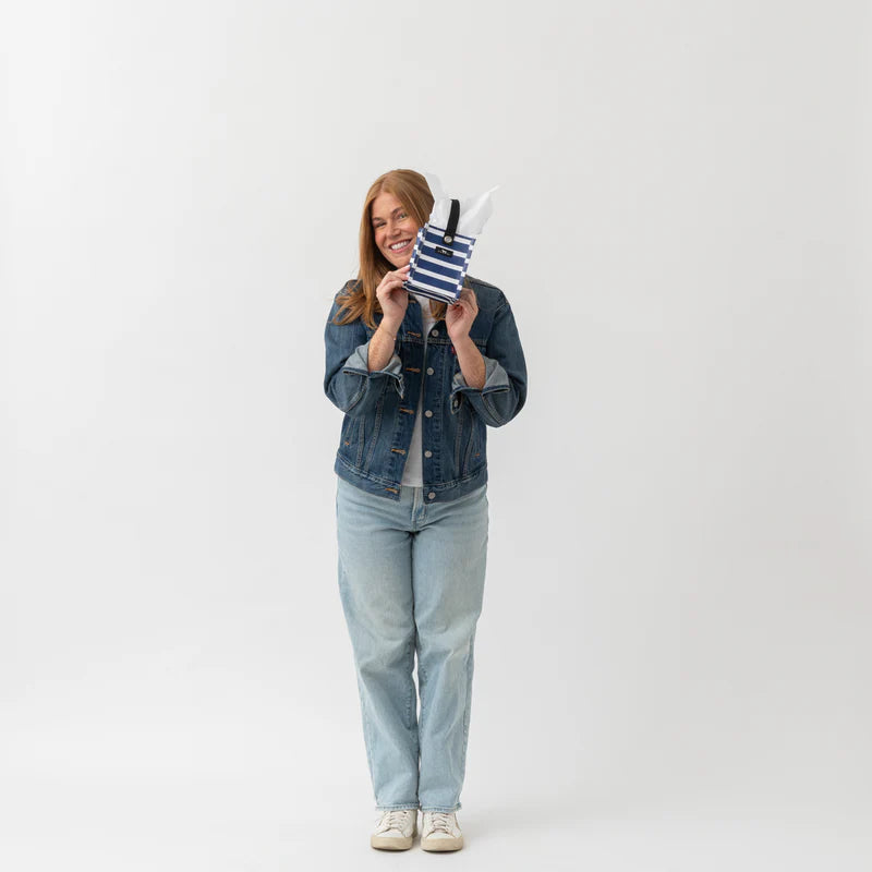 Scout - Mini Package - Cracking Up