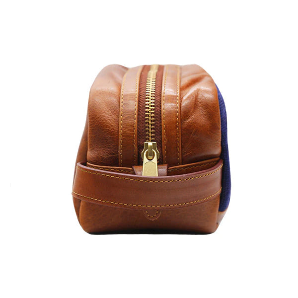 Smathers & Branson - Toiletry Bag - Yellow Lab Walking - Findlay Rowe Designs