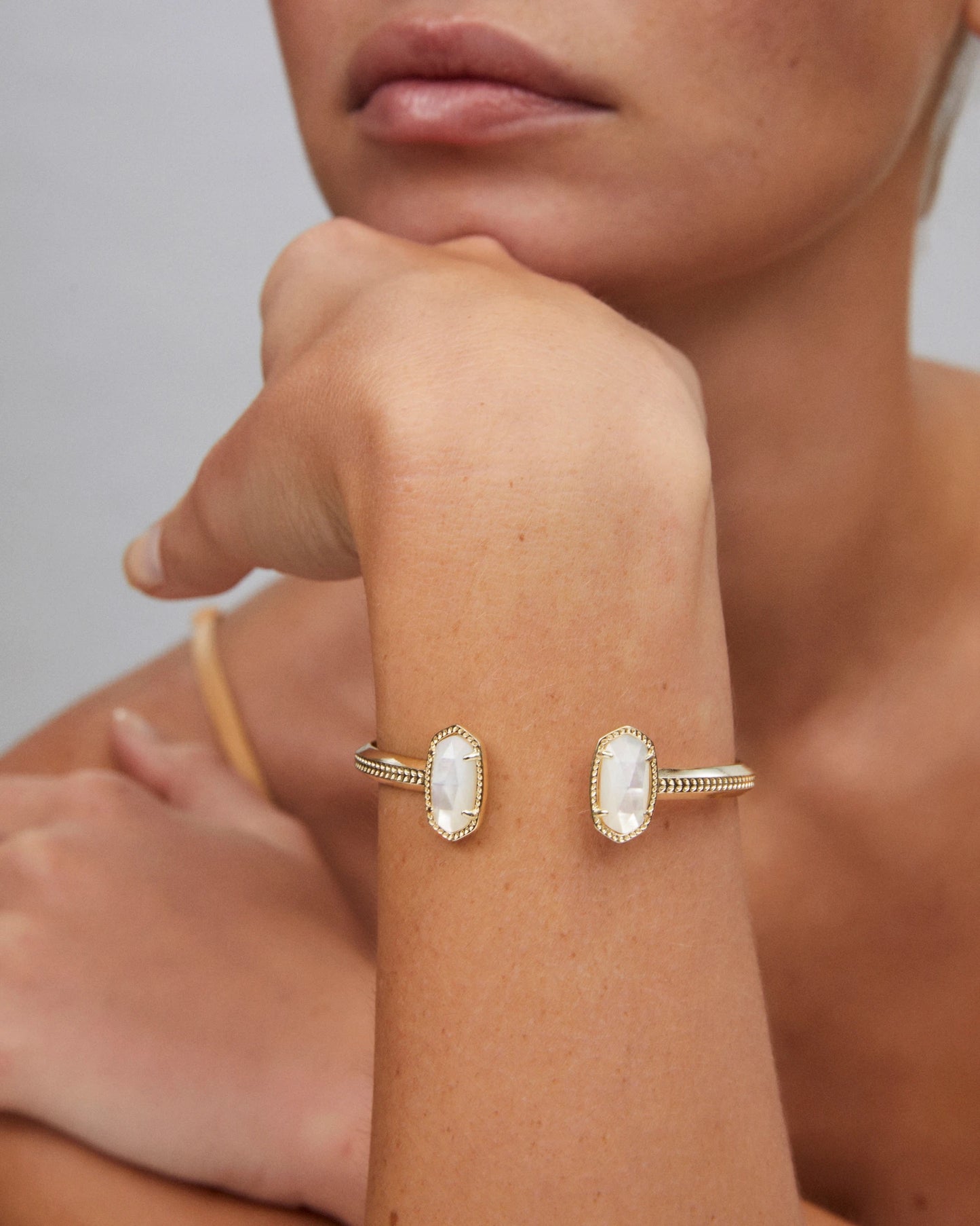 The Kendra Scott - Elton Gold Cuff Bracelet - Mother of Pearl - Findlay Rowe Designs