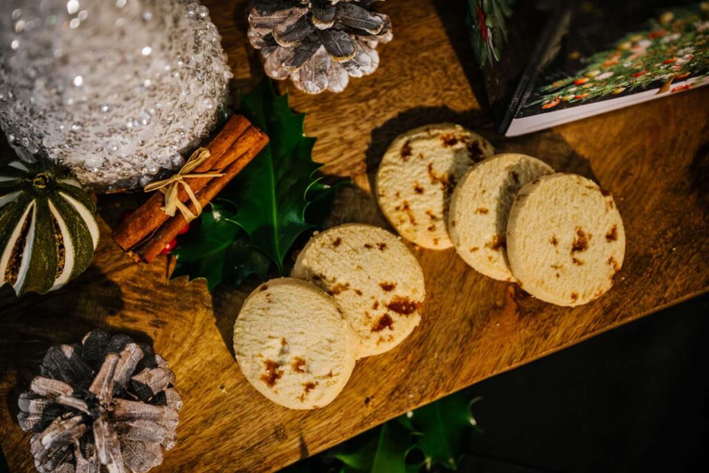 Farmhouse Biscuits - Cookie Tin - Christmas Tree Salted Caramel