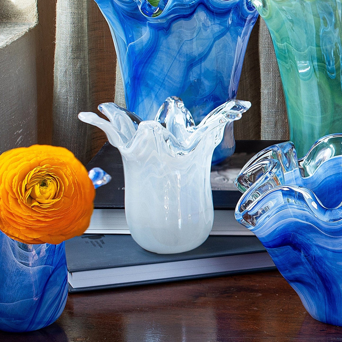 Vietri - Onda Glass Petite Vase - White - Findlay Rowe Designs