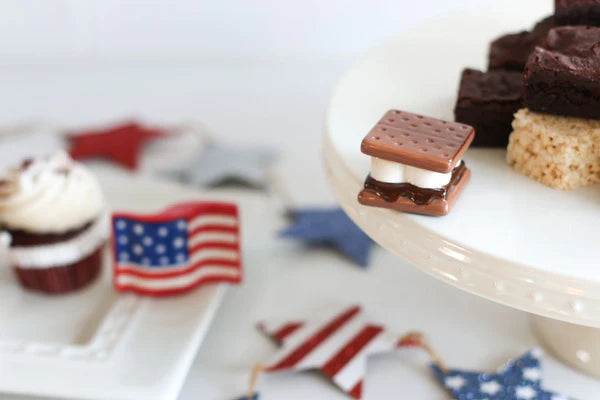 Nora Fleming - Mini - Gimme S'more - A258 - Findlay Rowe Designs