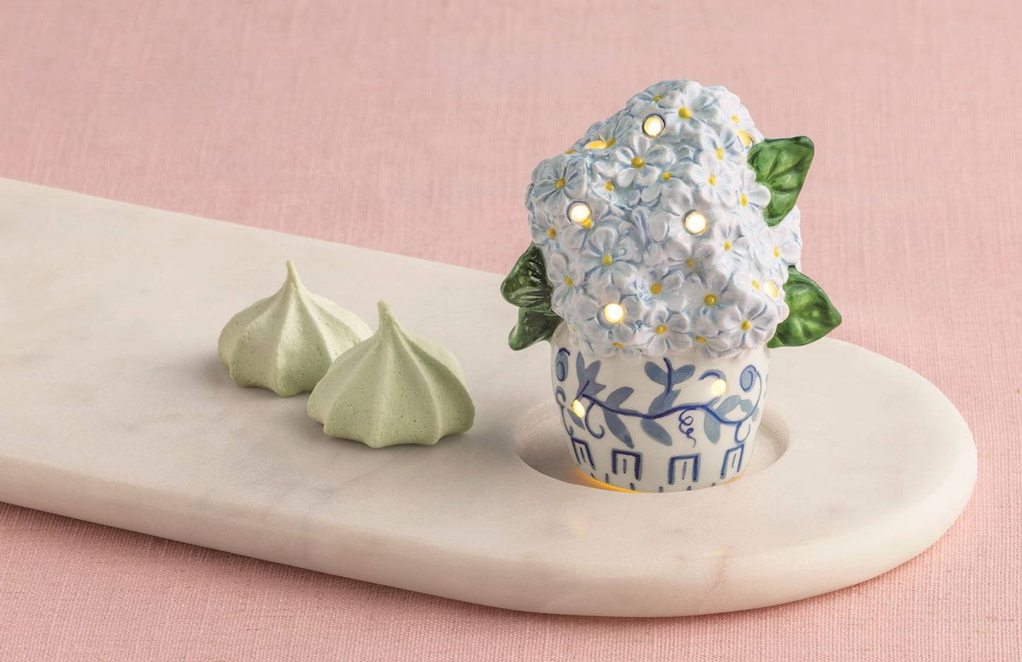 Mud Pie - Light-Up Sitter - Hydrangea