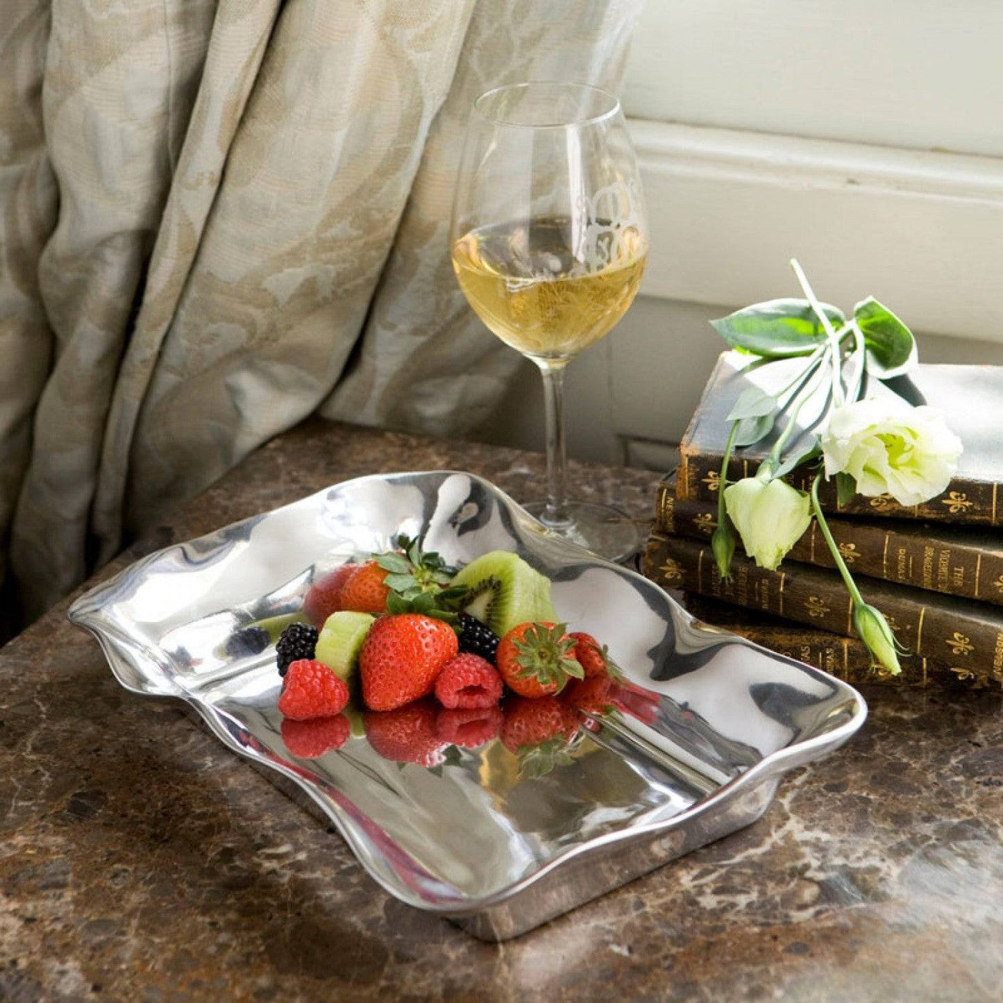 Beatriz Ball - GIFTABLES Vento Guest Towel Holder - Findlay Rowe Designs