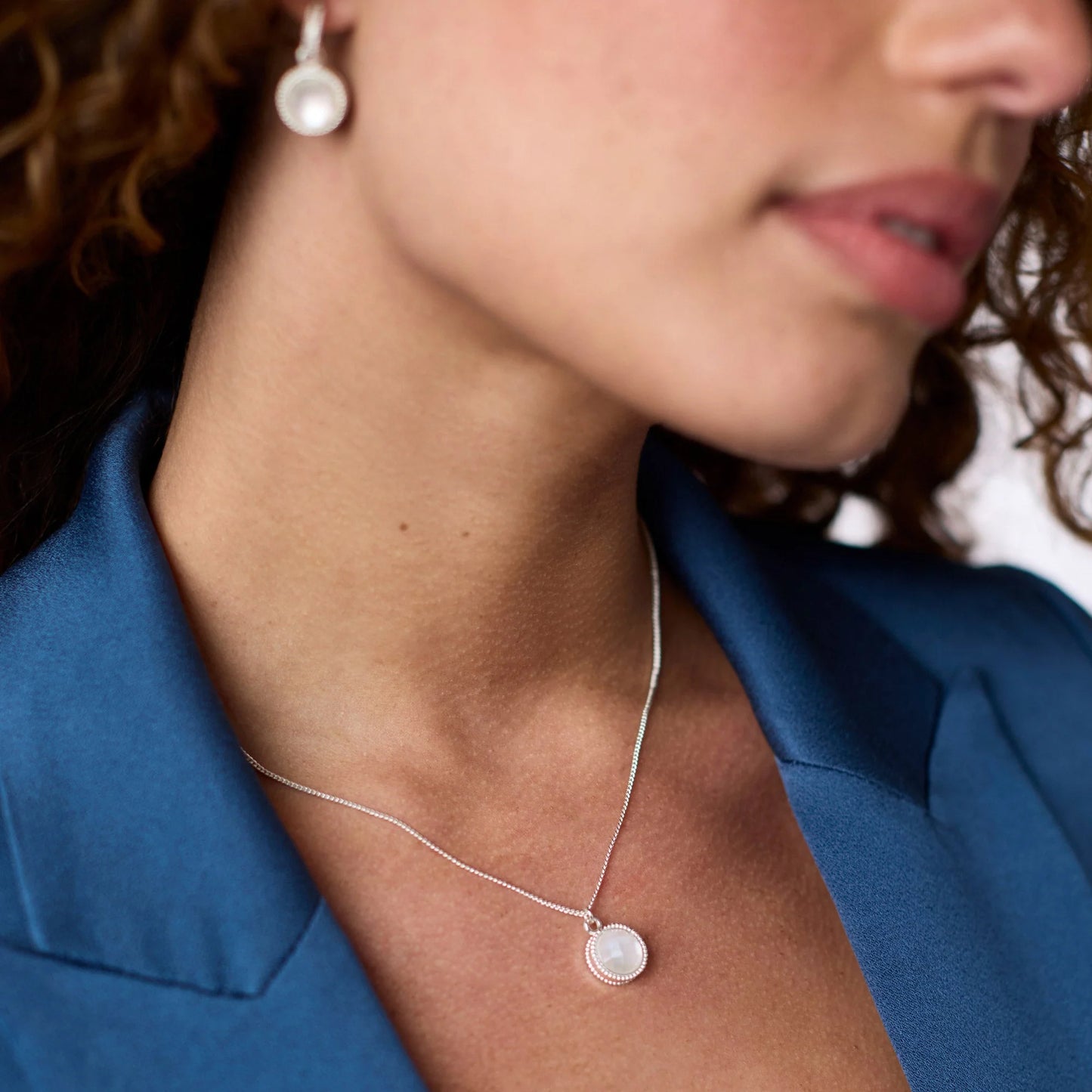 Julie Vos - Necklace - Fleur-de-Lis Solitaire - Chalcedony Blue - Silver