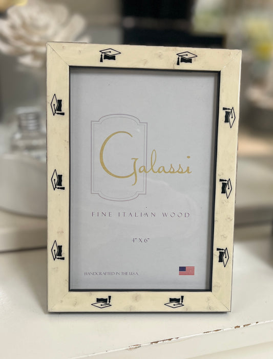Galassi - Frame - Embossed Burl Wood - 4x6 White - Graduation Cap - Findlay Rowe Designs