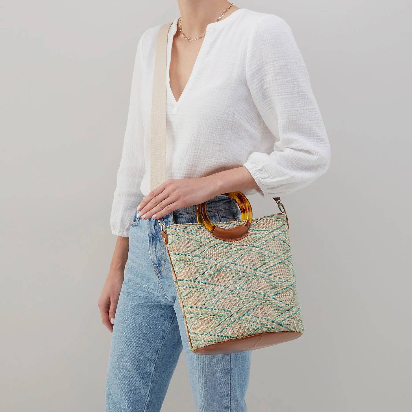 Hobo - Sheila Bucket Bag - Geo Raffia - Findlay Rowe Designs