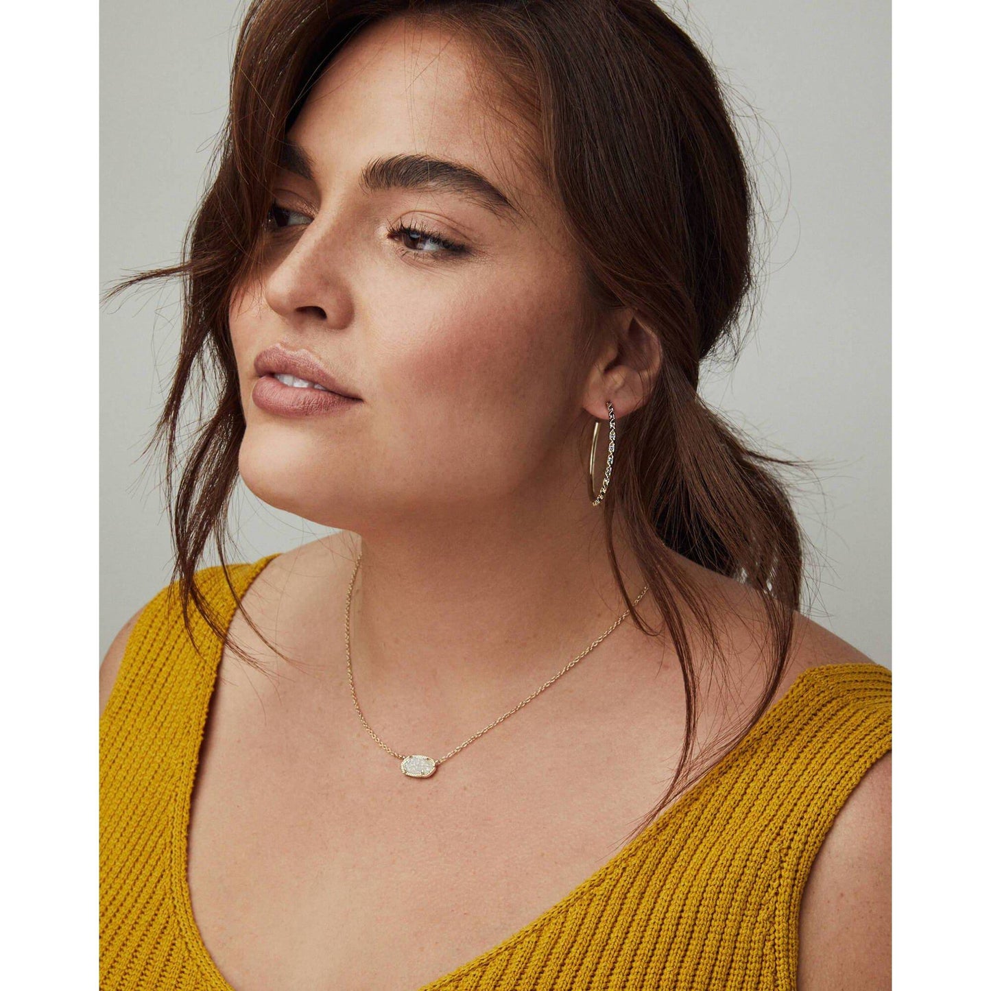 Kendra Scott - Elisa Gold Pendant Necklace In White Kyocera Opal - Findlay Rowe Designs