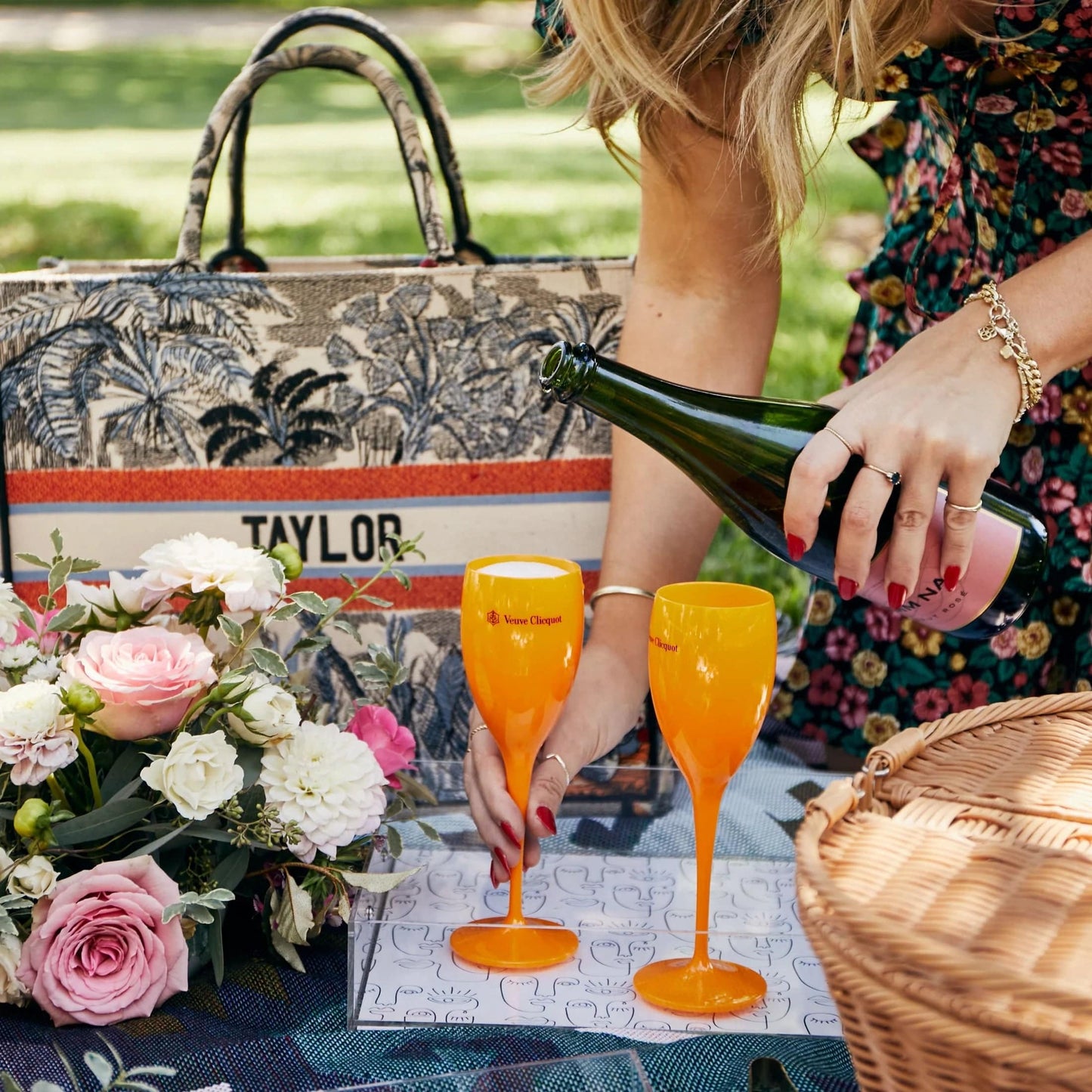 Flute - Pop The Bubbly - Findlay Rowe Designs