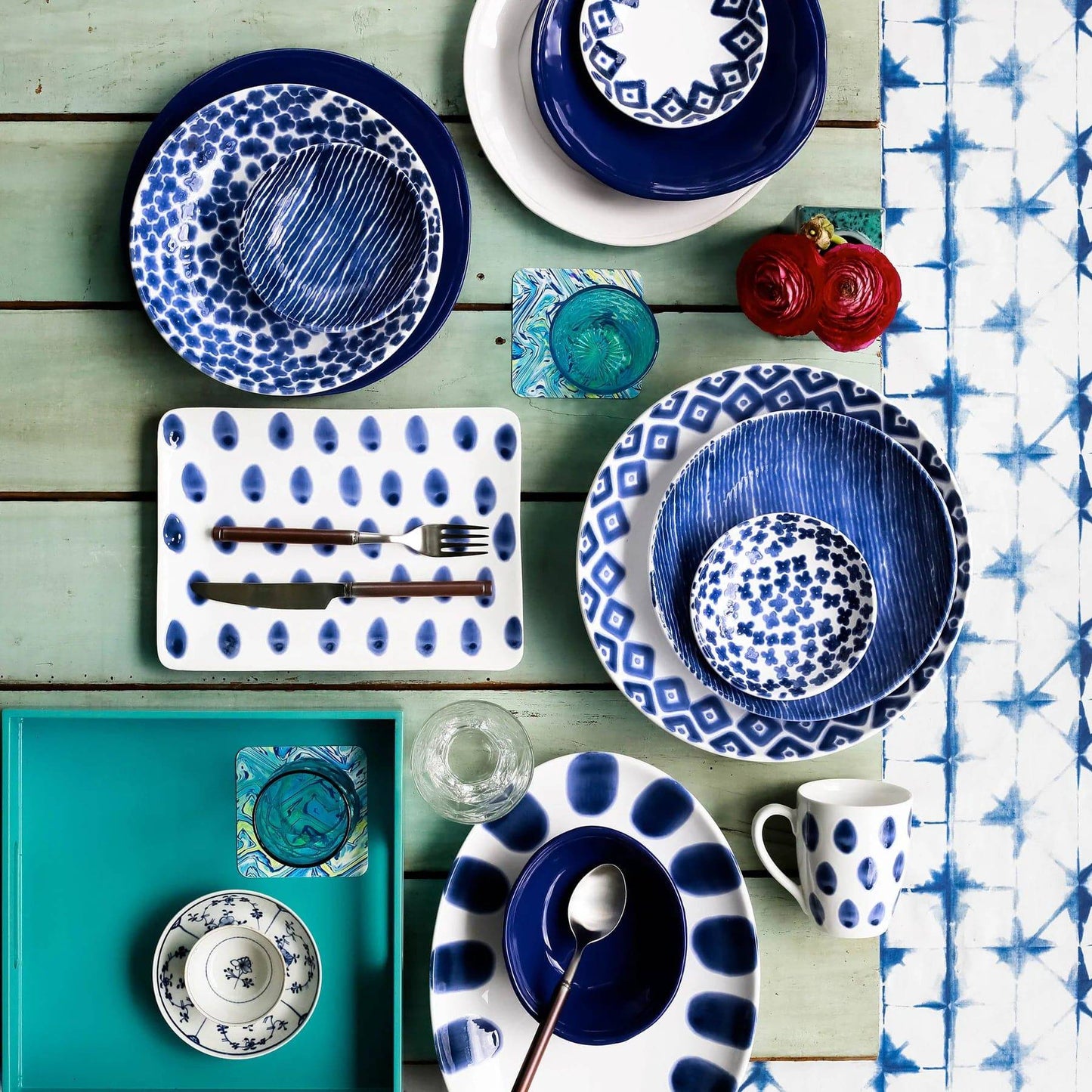 Vietri - Santorini Dot Platter - Small - Findlay Rowe Designs