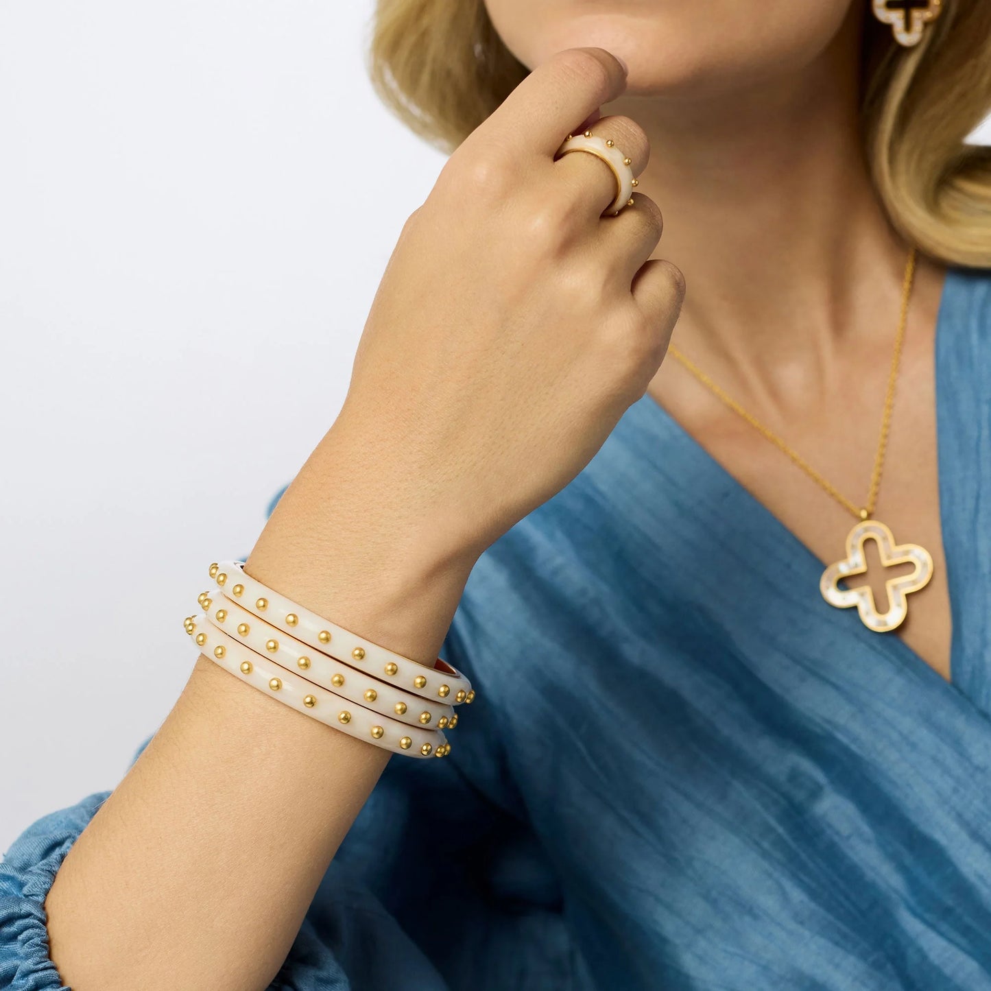 Julie Vos - Bracelet - Colette Bangle - Alabaster - Medium - Findlay Rowe Designs