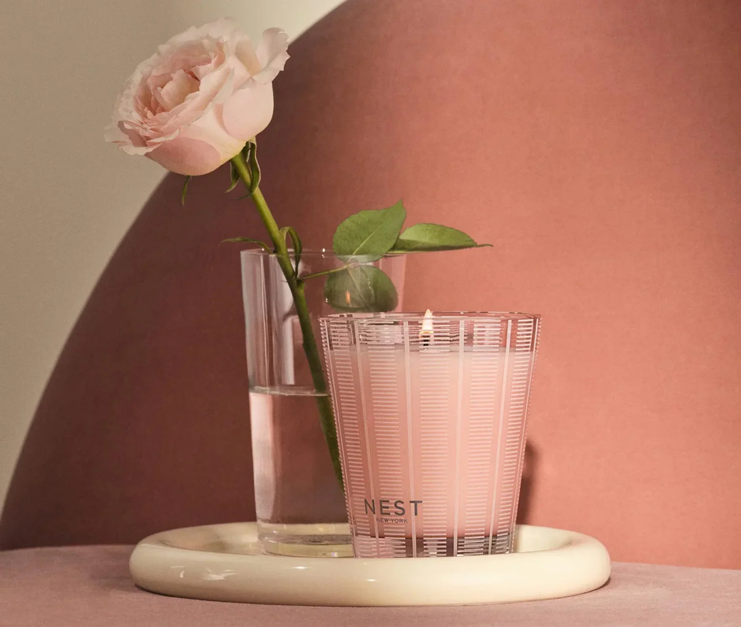 Nest - Classic Candle  8.1oz - Himalayan Salt & Rosewater