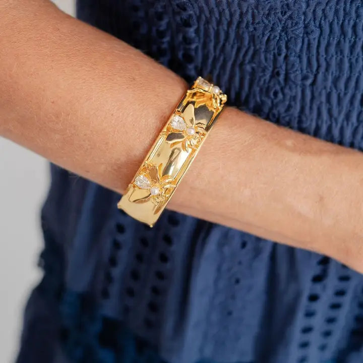 Lisi Lerch - Bracelet - Bee Cuff - Gold