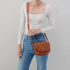 Hobo - Kiva Small Crossbody - Oak  Barrel