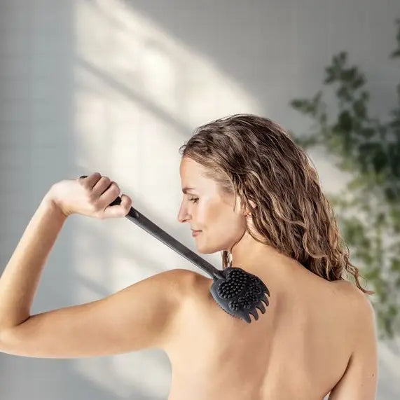 Bear Claw Back Scrubber