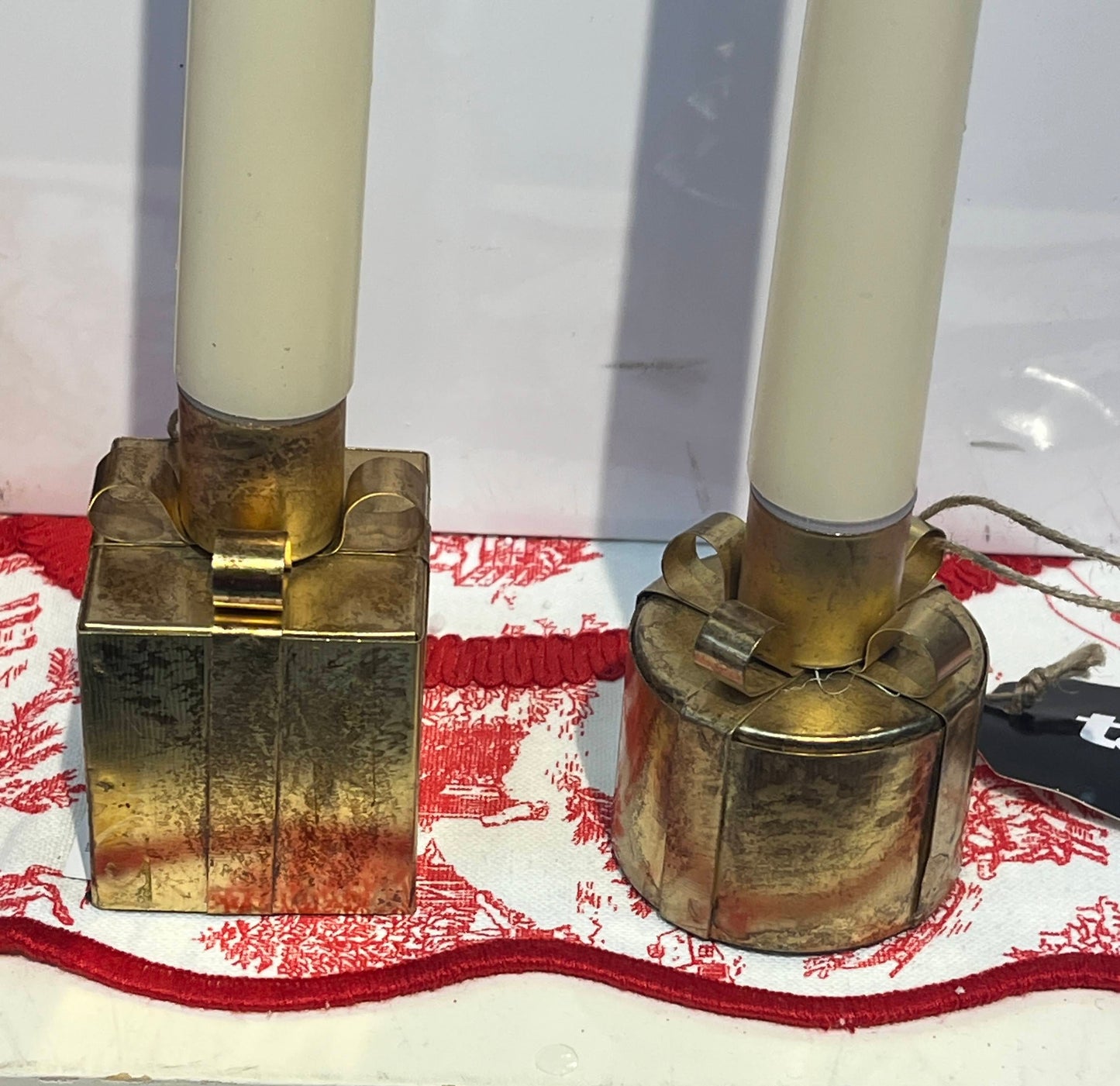 Tag - Taper Holder - Gold Gift Box