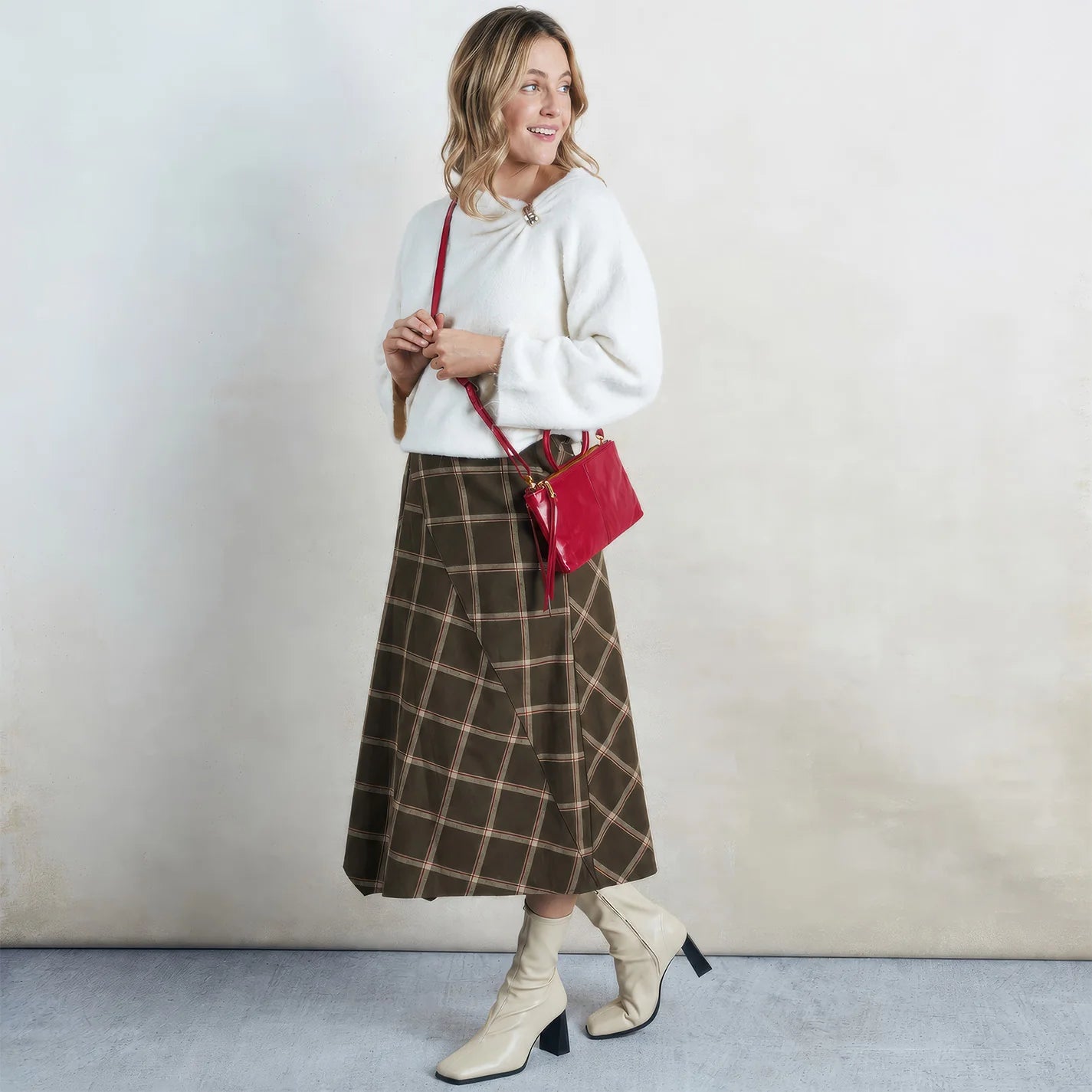 Hobo - Sable Crossbody - True Red - Findlay Rowe Designs