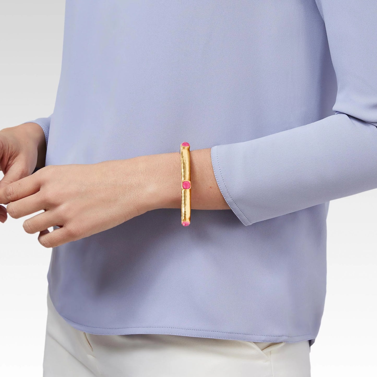 Julie Vos - Bracelet - Catalina Stone Hinge Bangle - Iridescent Tanzanite Blue