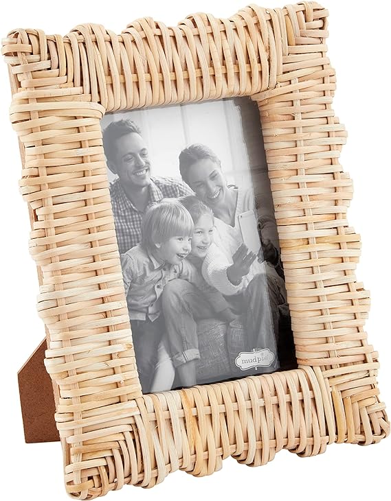 Muds Pie- Scalloped Woven Frame