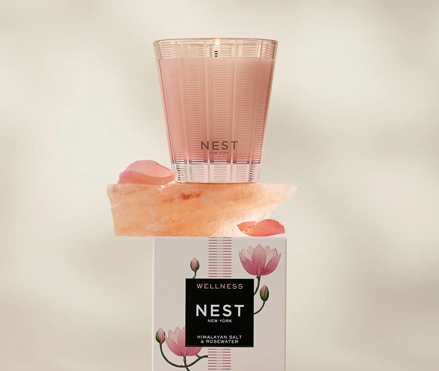 Nest - Classic Candle  8.1oz - Himalayan Salt & Rosewater