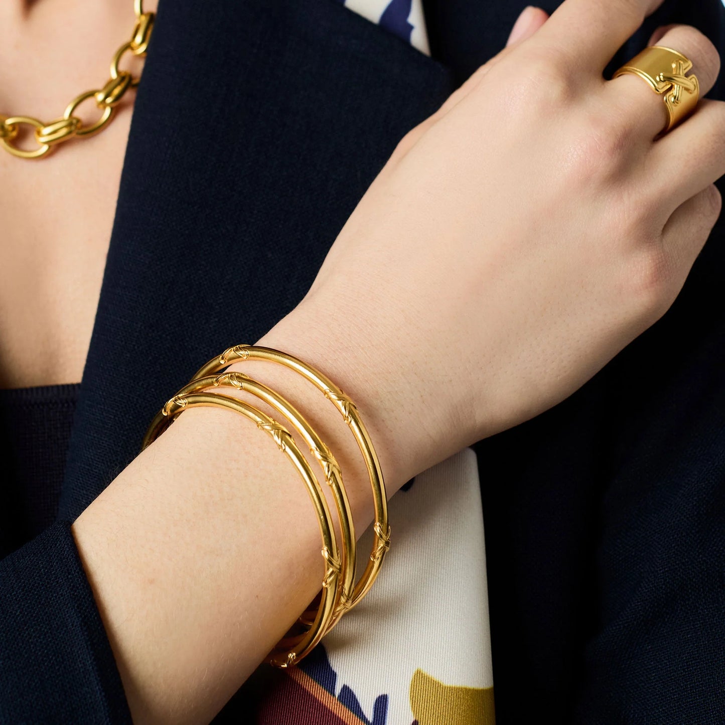 Julie Vos - Bracelet - Essex Bangle - Gold - Medium