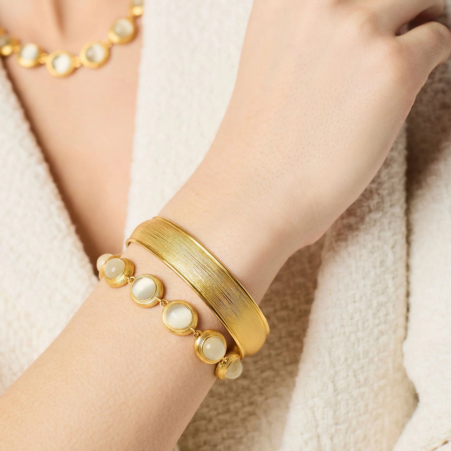 Julie Vos - Bracelet - Cobblestone Hinge Bangle